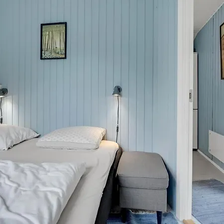2 Bedroom Amazing In Casa vacanze Rødby